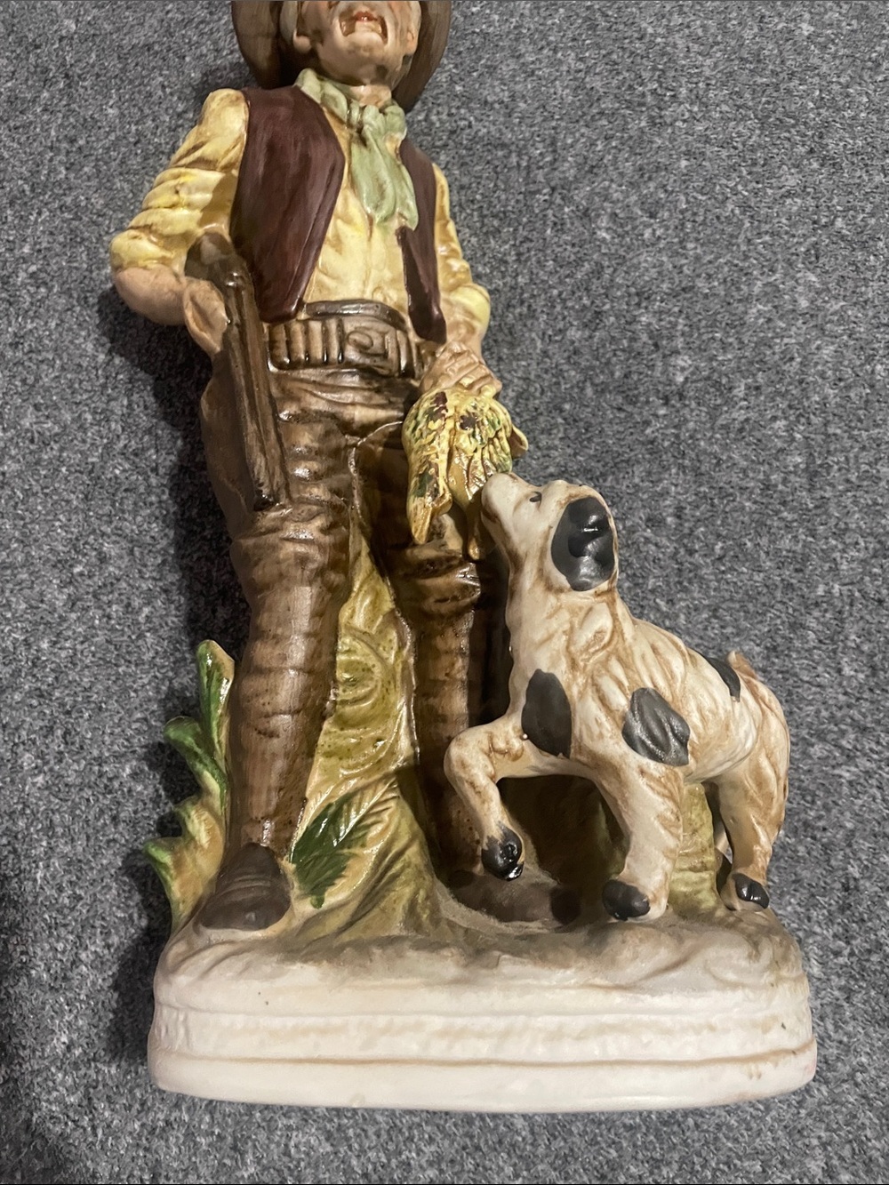 Vintage Couple Figurines in Earth Tones - Picture 2 of 7
